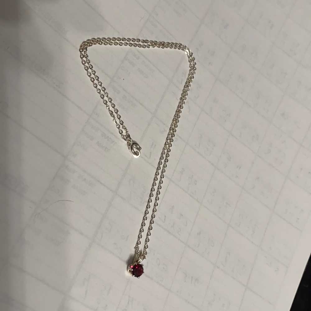 Silver necklace with garnet - Picture 1 of 3